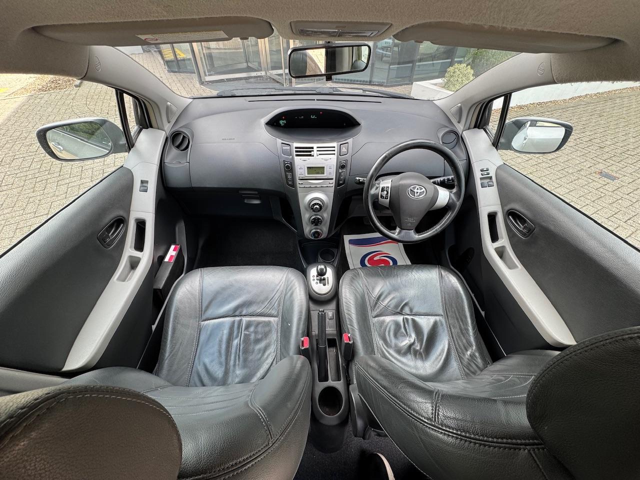 2006 Toyota Yaris 2006 Toyota Yaris
