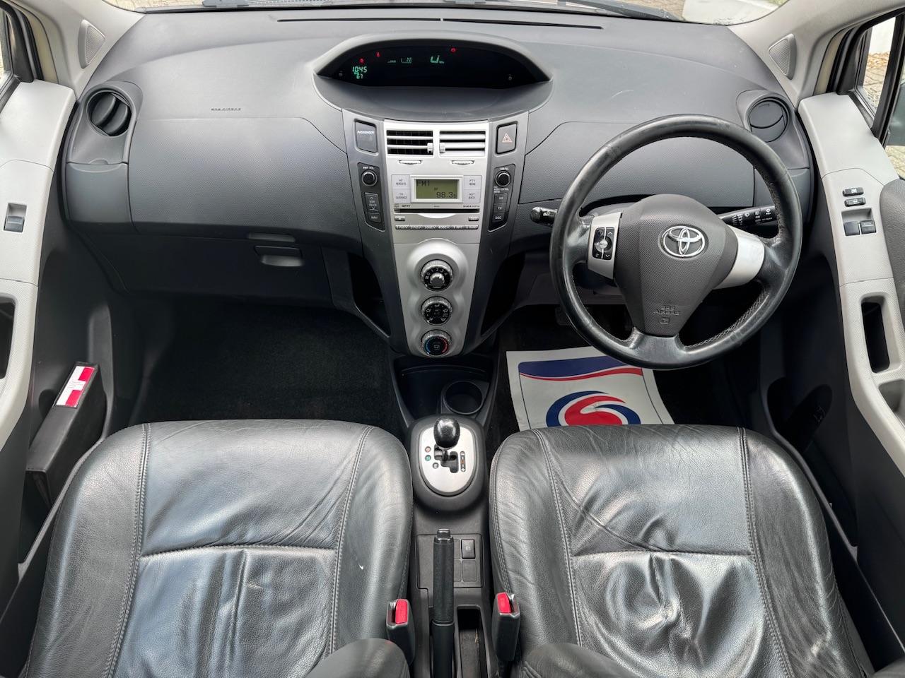 2006 Toyota Yaris 2006 Toyota Yaris