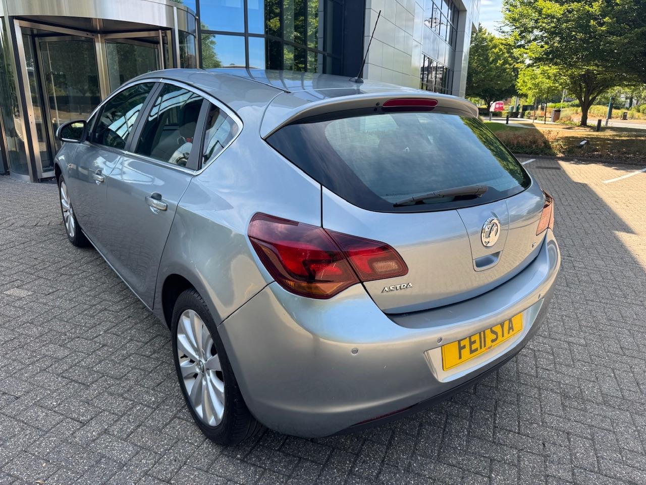 2011 Vauxhall Astra 2011 Vauxhall Astra