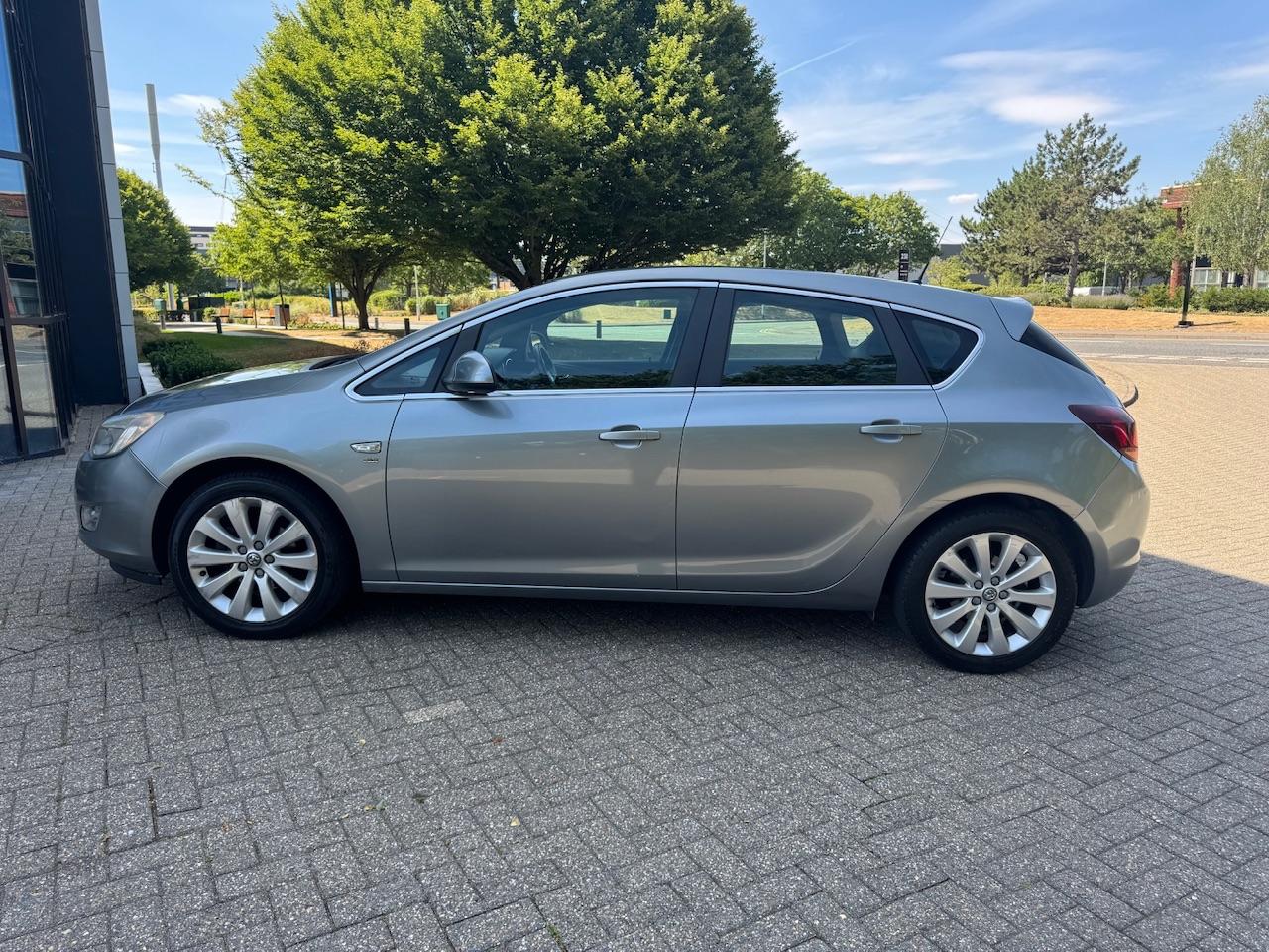 2011 Vauxhall Astra 2011 Vauxhall Astra