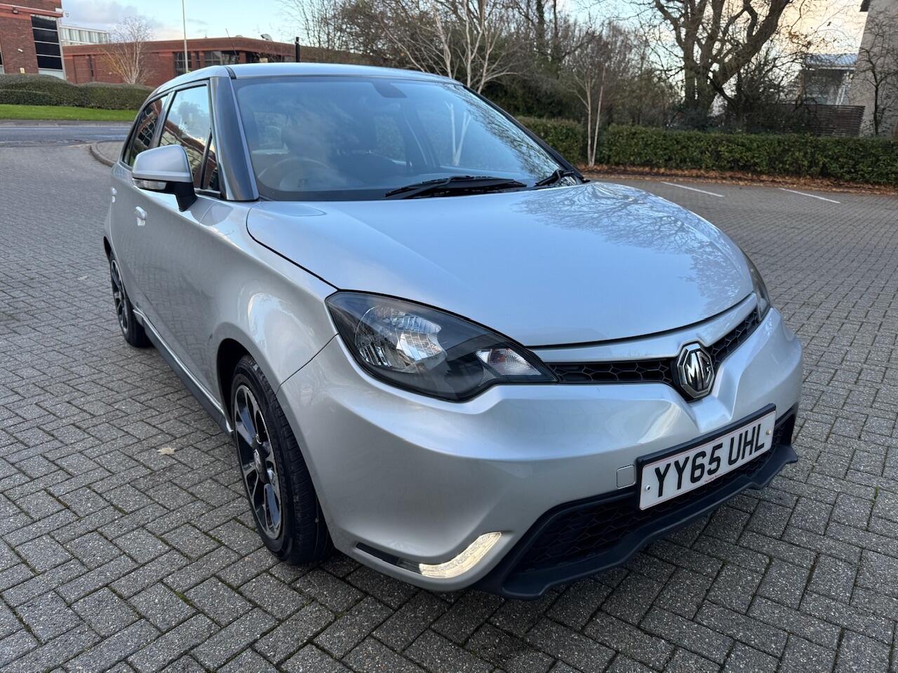 2015 MG MG3