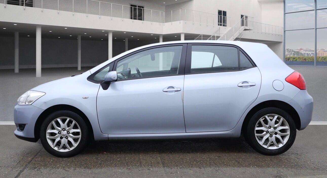 2007 Toyota Auris