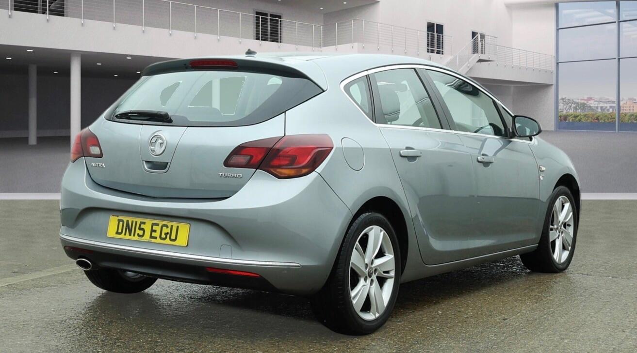 2015 Vauxhall Astra
