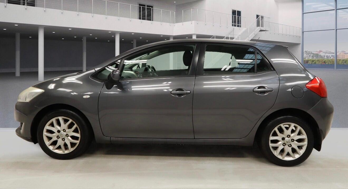 2007 Toyota Auris