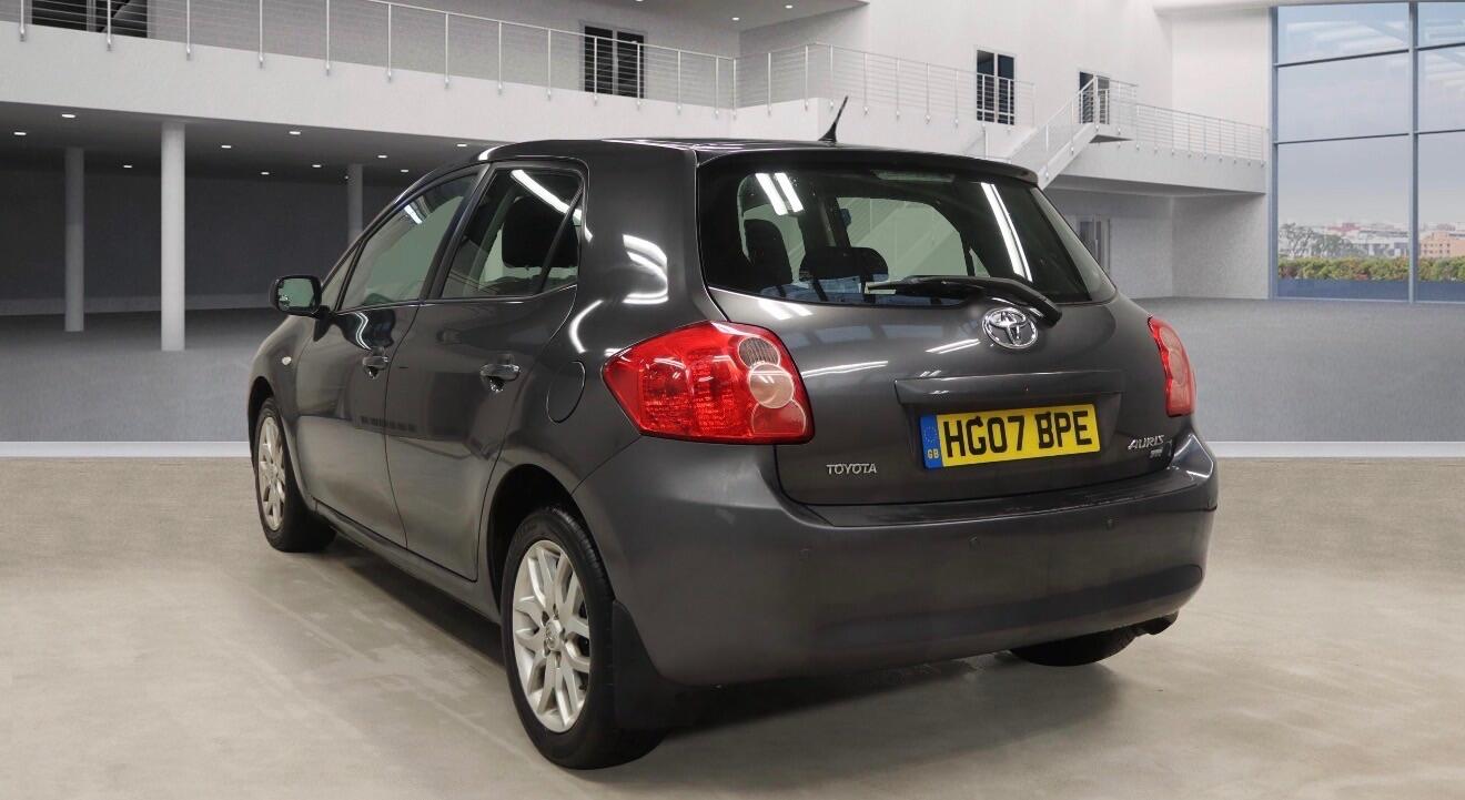 2007 Toyota Auris