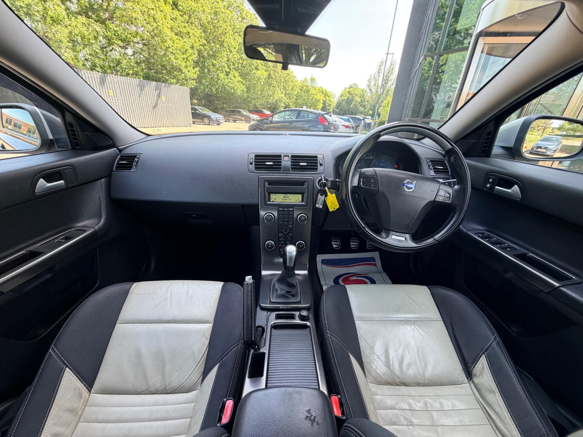 2010 Volvo S40