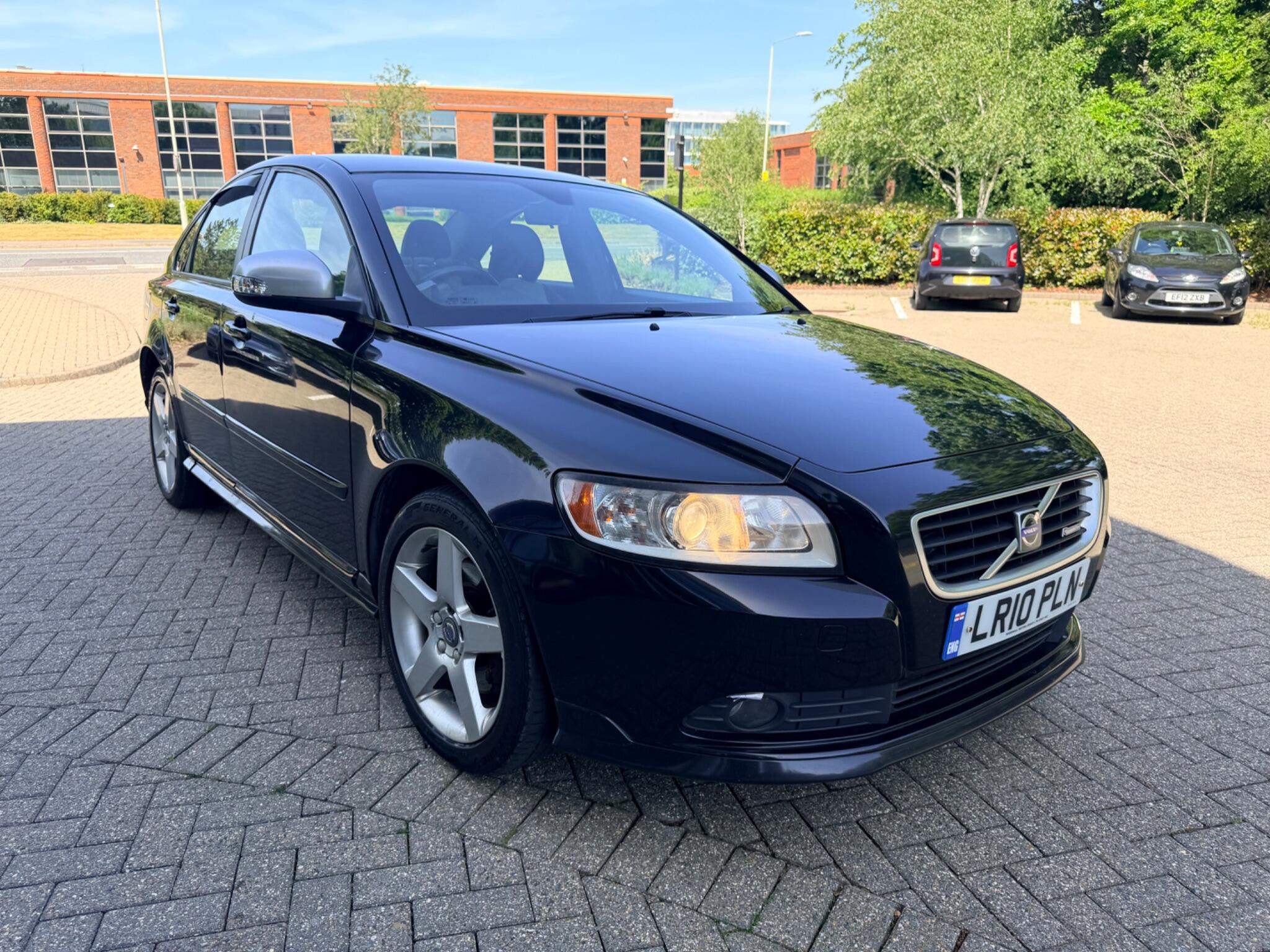 2010 Volvo S40
